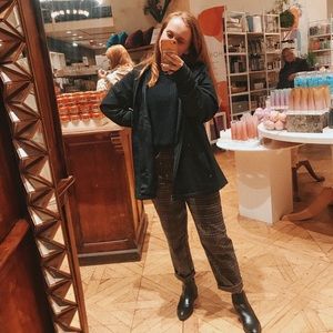 Meet your Posher, Lauryn